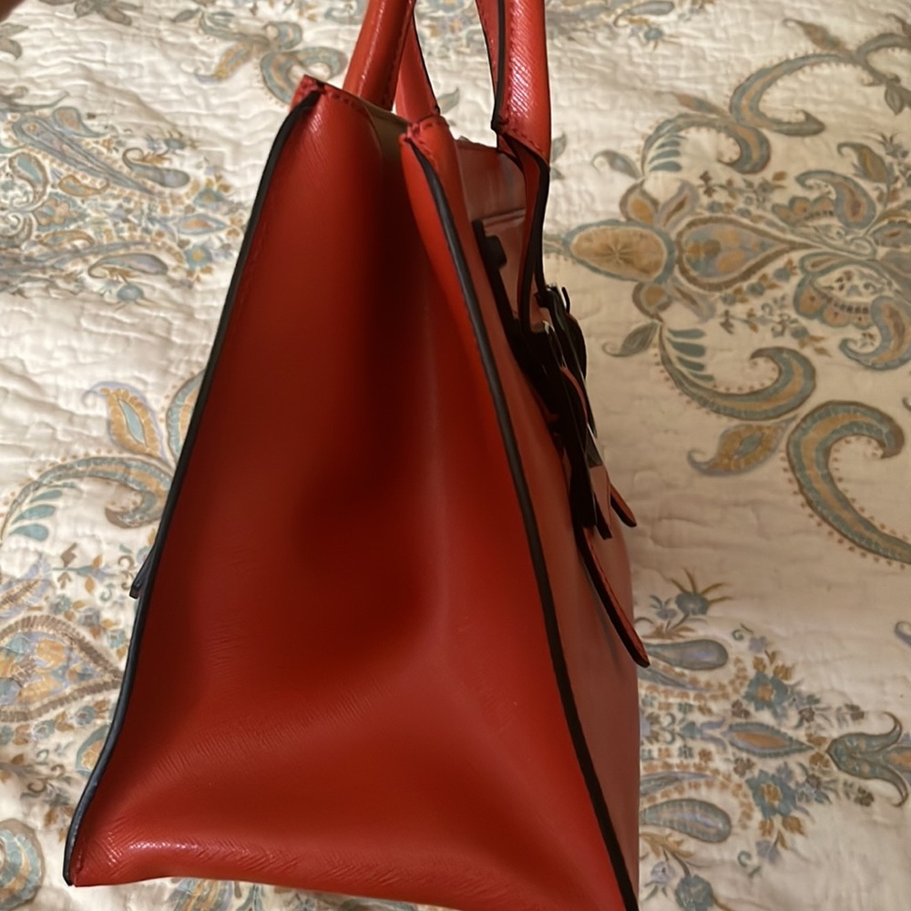 Handbag - Picture 2 of 6